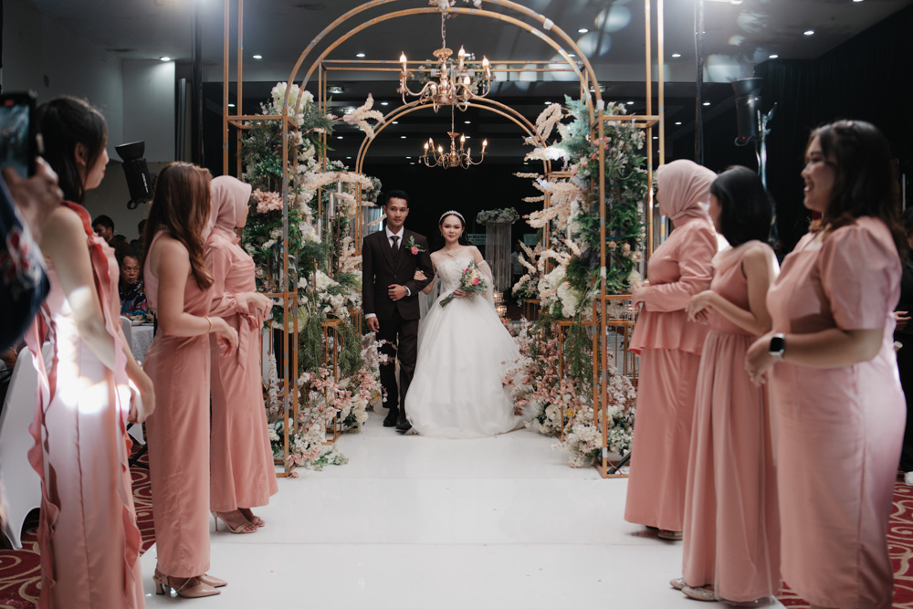VIRINA & JUAN-371